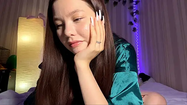 CutieSlim online show from February 21, 2026, 12:07 pm