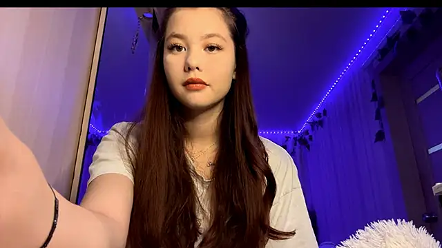 CutieSlim online show from November 19, 2025, 11:10 am