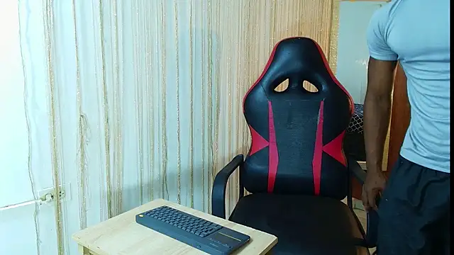 Snapshot of negga_cum chatting on February 23, 2026, 1:12 pm negga cum online show from February 23, 2026, 1:12 pm