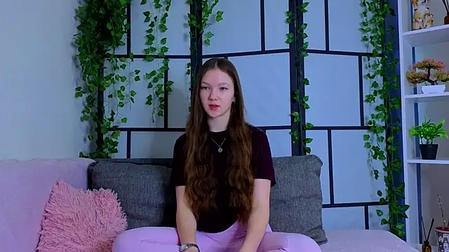 MelvinaEbner online show from February 12, 2026, 8:36 am