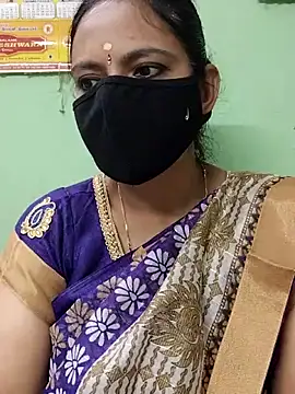 Queen-Neha online show from November 30, 2025, 5:58 pm