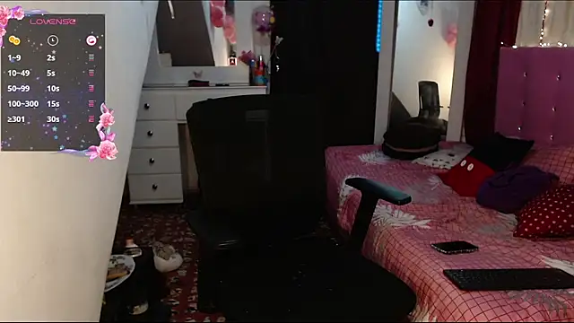 Snapshot of Pocahot_222 chatting on November 27, 2025, 10:10 pm Pocahot 222 online show from November 27, 2025, 10:10 pm