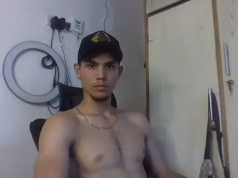 Snapshot of MischievousDuo chatting on November 22, 2025, 7:02 pm MischievousDuo online show from November 22, 2025, 7:02 pm