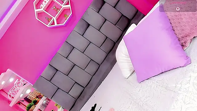 Snapshot of Keysprincess chatting on February 3, 2026, 1:16 pm Keysprincess online show from February 3, 2026, 1:16 pm