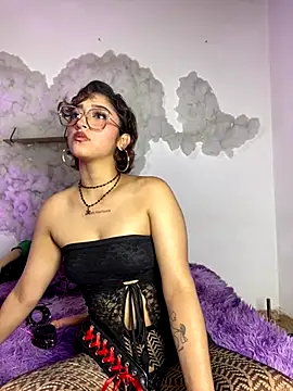 LilithMonette online show from November 26, 2025, 1:05 am