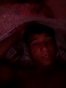 Snapshot of Gabo32445 chatting on November 28, 2025, 5:18 am Gabo32445 online show from November 28, 2025, 5:18 am