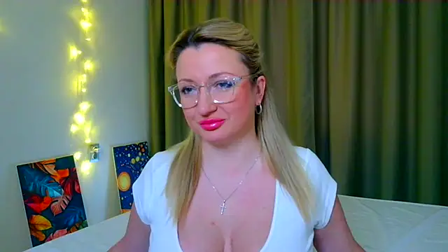 MilaLove   online show from November 20, 2025, 11:44 am