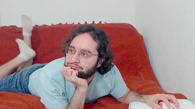 Snapshot of eren_jaeger2000 chatting on November 20, 2025, 4:46 am eren jaeger2000 online show from November 20, 2025, 4:46 am