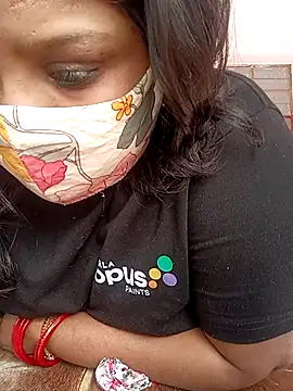 CUTE-LOVE-SWEETS online show from February 2, 2026, 4:33 am