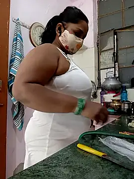 CUTE-LOVE-SWEETS online show from February 20, 2026, 2:41 pm