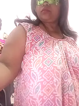 CUTE-LOVE-SWEETS online show from February 15, 2026, 3:00 pm