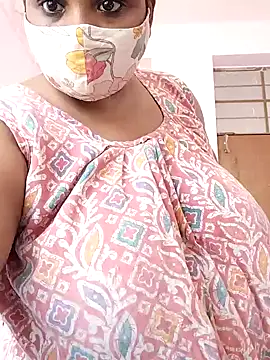 CUTE-LOVE-SWEETS online show from July 5, 2026, 4:19 am