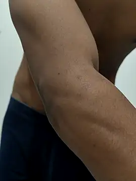 Snapshot of Zinexraj chatting on November 23, 2025, 7:29 am Zinexraj online show from November 23, 2025, 7:29 am