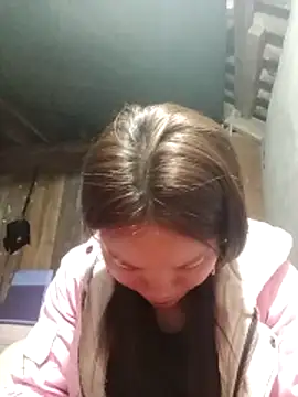 Snapshot of yu-zhen chatting on November 21, 2025, 10:47 am yu-zhen online show from November 21, 2025, 10:47 am