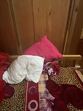 Hot-Today online show from December 4, 2025, 1:43 pm