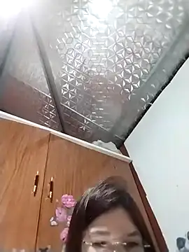 Snapshot of Cover-baa chatting on February 25, 2026, 8:52 pm Cover-baa online show from February 25, 2026, 8:52 pm