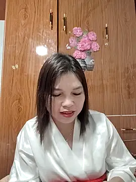 Snapshot of Cover-baa chatting on February 12, 2026, 8:52 pm Cover-baa online show from February 12, 2026, 8:52 pm