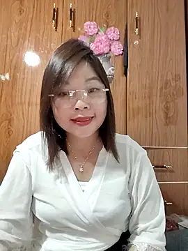 Snapshot of Cover-baa chatting on March 2, 2026, 11:17 am Cover-baa online show from March 2, 2026, 11:17 am