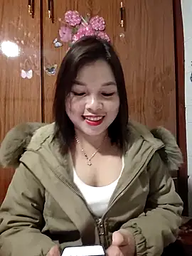 Snapshot of Cover-baa chatting on February 8, 2026, 11:41 am Cover-baa online show from February 8, 2026, 11:41 am