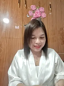 Snapshot of Cover-baa chatting on February 7, 2026, 11:29 am Cover-baa online show from February 7, 2026, 11:29 am