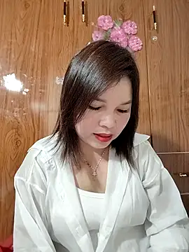 Snapshot of Cover-baa chatting on February 6, 2026, 8:38 pm Cover-baa online show from February 6, 2026, 8:38 pm