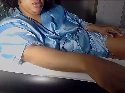 Snapshot of Fetishdomprincess chatting on November 26, 2025, 12:10 am Fetishdomprincess online show from November 26, 2025, 12:10 am