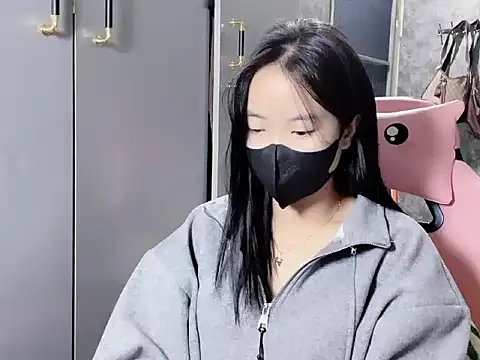 Hellen2999 online show from January 11, 2026, 2:18 am