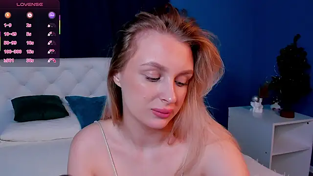 KiraRuiz online show from February 12, 2026, 1:27 am