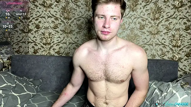 Maxhornyblondieman online show from May 16, 2026, 6:40 pm