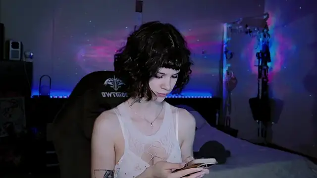 Snapshot of Ebfaafret chatting on November 20, 2025, 4:13 am Ebfaafret online show from November 20, 2025, 4:13 am