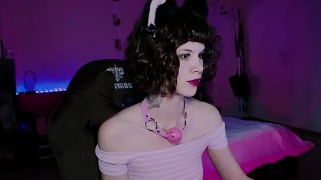 Snapshot of Ebfaafret chatting on November 21, 2025, 4:00 am Ebfaafret online show from November 21, 2025, 4:00 am