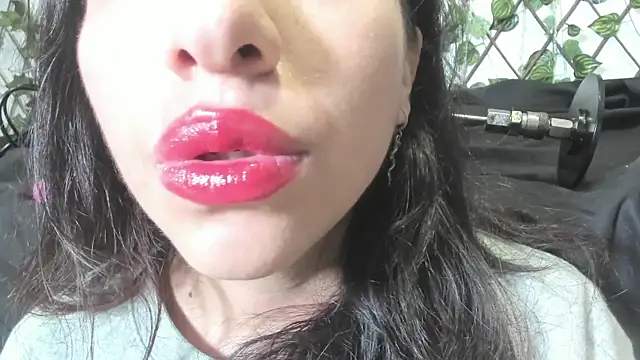 LittlePeach  online show from March 23, 2026, 11:10 am