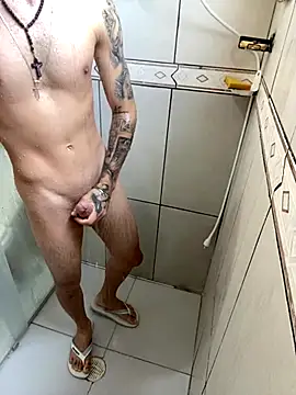 Snapshot of Martins2444 chatting on November 27, 2025, 1:55 pm Martins2444 online show from November 27, 2025, 1:55 pm