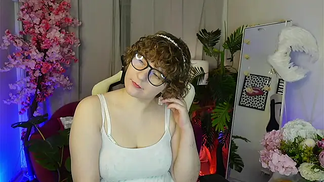 Snapshot of melissa___moore chatting on November 21, 2025, 6:01 am melissa moore online show from November 21, 2025, 6:01 am