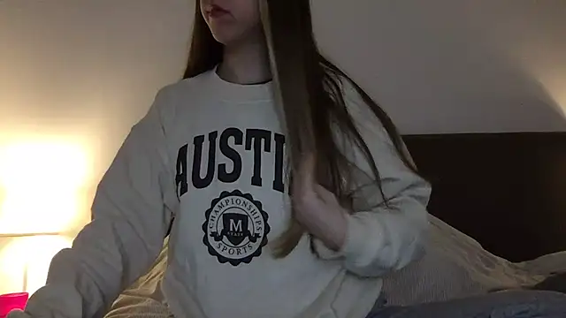 Snapshot of Martimartinaxx chatting on March 30, 2026, 8:54 pm Martimartinaxx online show from March 30, 2026, 8:54 pm