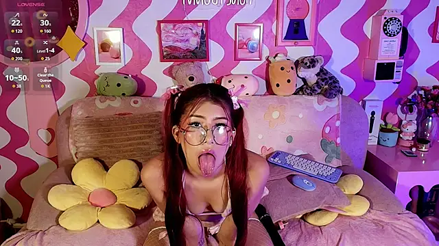 the girl with the red hai online show from November 21, 2025, 2:21 am