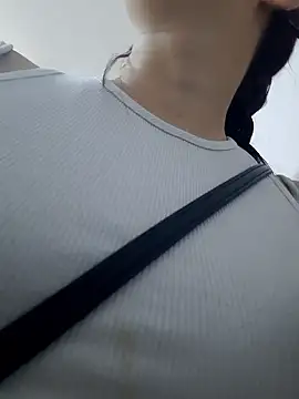 danna thiago1 online show from January 9, 2026, 11:50 am