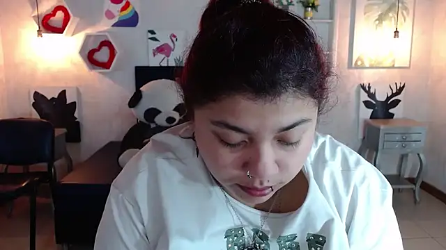 Snapshot of danna_garza chatting on February 13, 2026, 10:37 am danna garza online show from February 13, 2026, 10:37 am