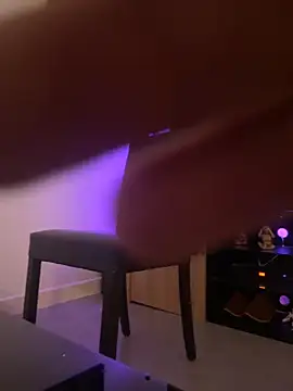 Snapshot of Matt02fr chatting on November 24, 2025, 3:39 am Matt02fr online show from November 24, 2025, 3:39 am