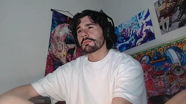 LuciferSantoryu online show from April 11, 2026, 6:32 am