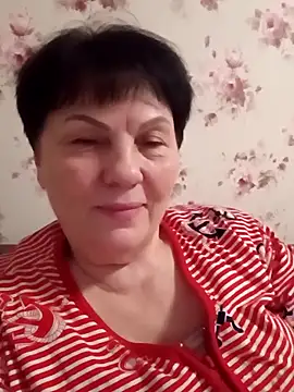 Snapshot of OliviaaSkyy chatting on November 27, 2025, 8:42 pm OliviaaSkyy online show from November 27, 2025, 8:42 pm