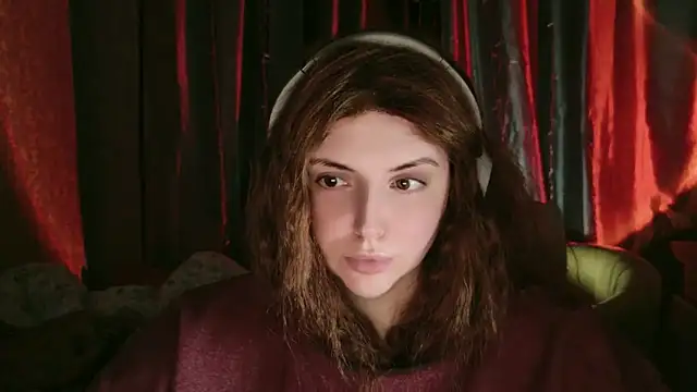 DaraSecret online show from November 26, 2025, 11:05 pm