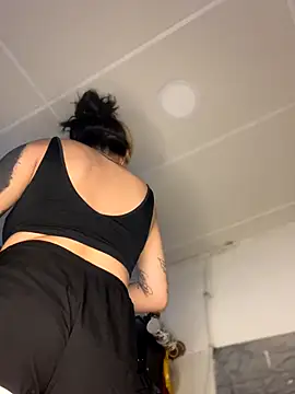 Snapshot of VeloraVyxen_ chatting on November 27, 2025, 2:56 am VeloraVyxen online show from November 27, 2025, 2:56 am