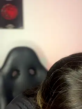 Snapshot of VeloraVyxen_ chatting on November 28, 2025, 2:06 pm VeloraVyxen online show from November 28, 2025, 2:06 pm