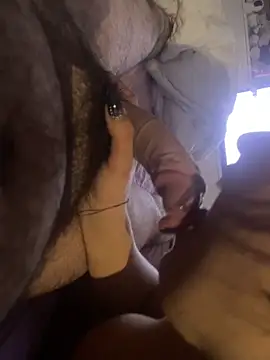 Snapshot of thecouple6996 chatting on November 22, 2025, 12:10 am thecouple6996 online show from November 22, 2025, 12:10 am