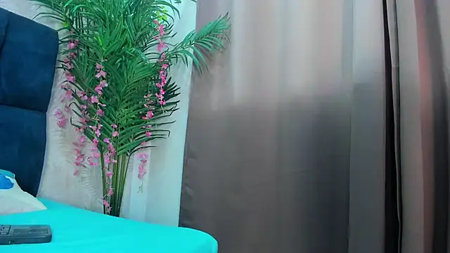 Holly Sly online show from November 21, 2025, 8:08 pm