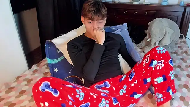 Jin kougasaki online show from December 5, 2025, 2:43 am