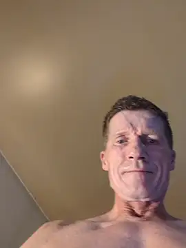 Snapshot of davedonny093 chatting on November 22, 2025, 11:31 am davedonny093 online show from November 22, 2025, 11:31 am