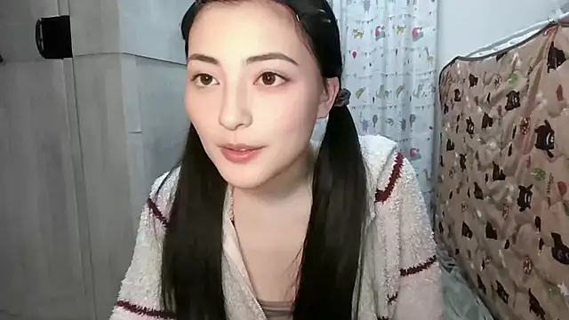 Snapshot of kaede_2112 chatting on March 3, 2026, 1:29 pm kaede 2112 online show from March 3, 2026, 1:29 pm