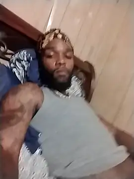 Faevaca38  online show from November 27, 2025, 4:24 am